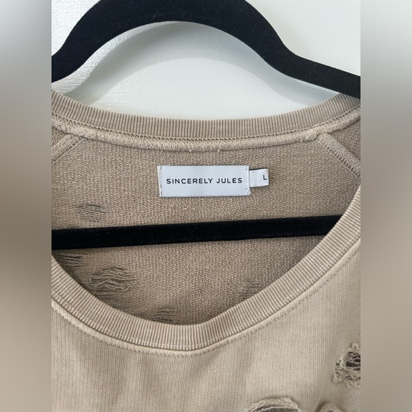 Sincerely Jules distressed torn all over crewneck sweater sweatshirt - Picture 9 of 13